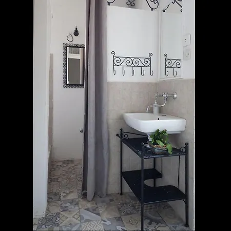 Holiday home Kuka - 100m From The Sea Podgora
